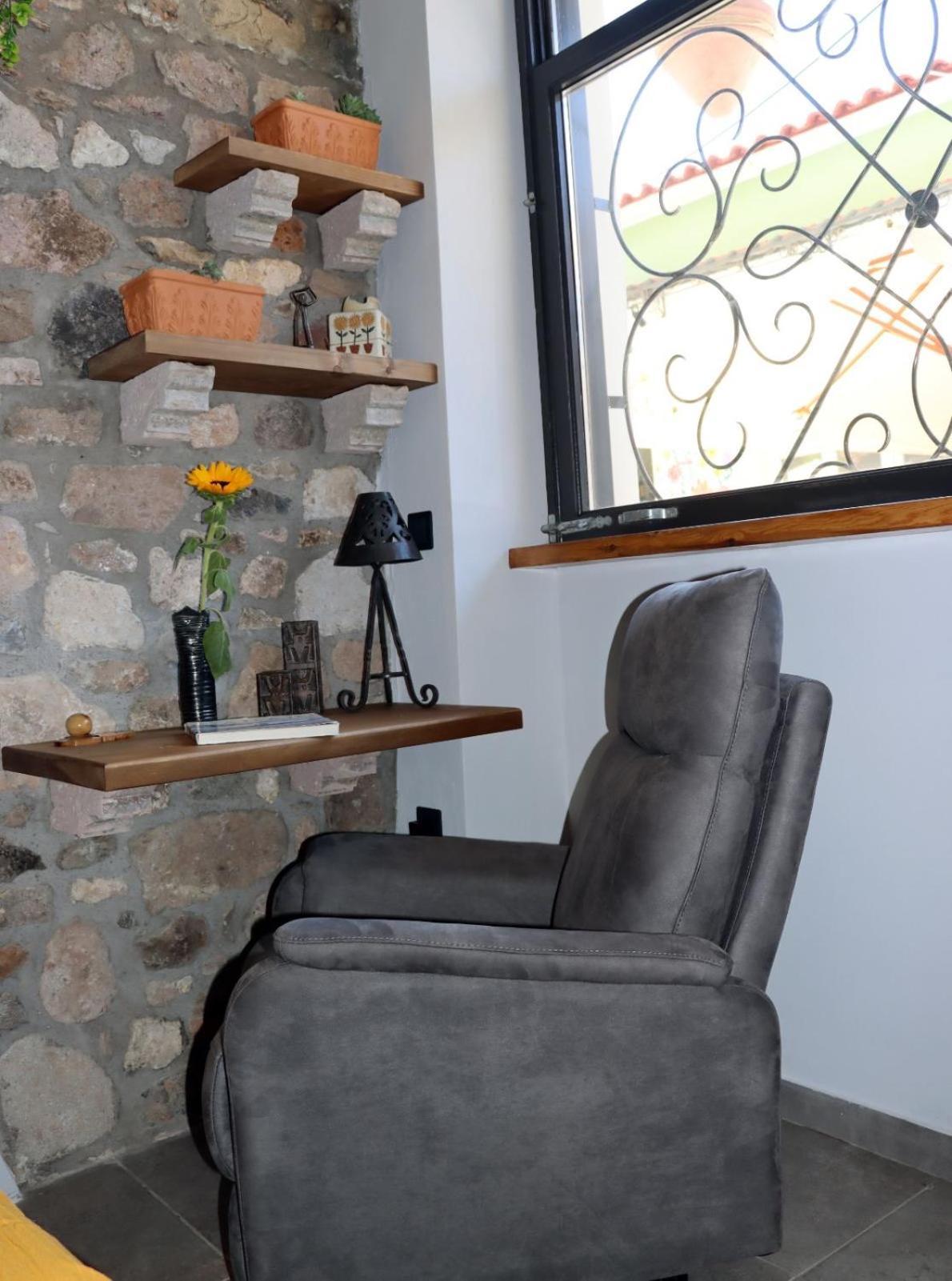 Apartamento Mine Mytilíni Exterior foto
